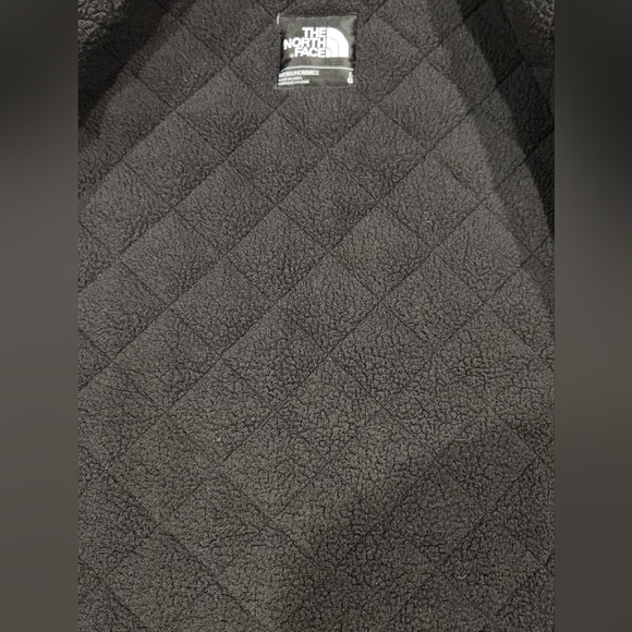 The North Face Men's Cuchillo 2.0 Quilted Dark Gray Fleece Lined Vest. Size L. - Picture 6 of 9
